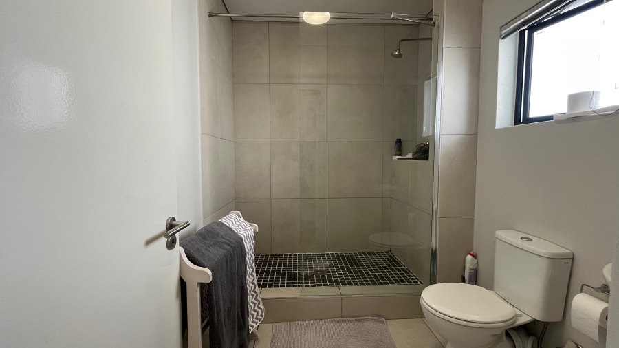 To Let 2 Bedroom Property for Rent in Pinelands Western Cape